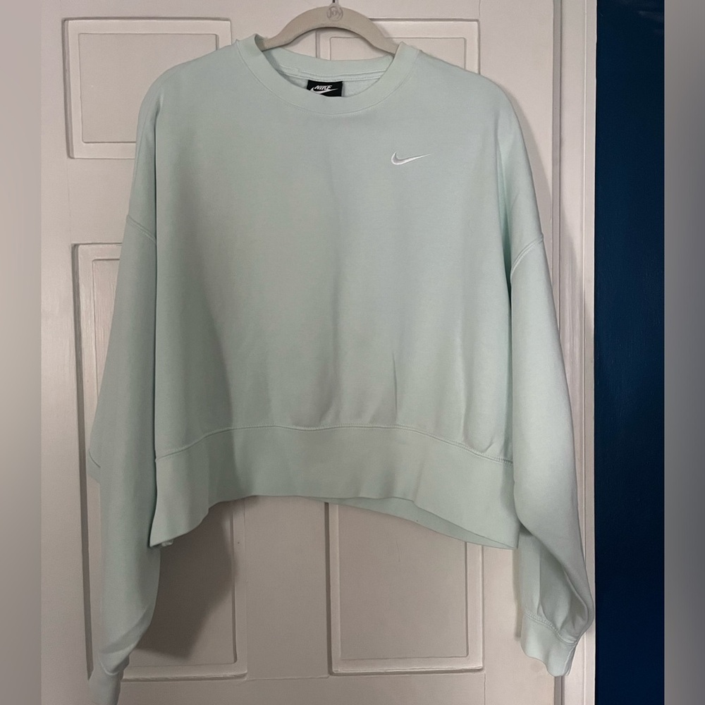 Women’s Light Blue Nike Crewneck, S